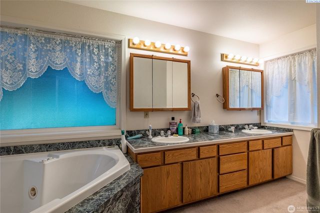 1659 W Gillis, Othello, WA 99344