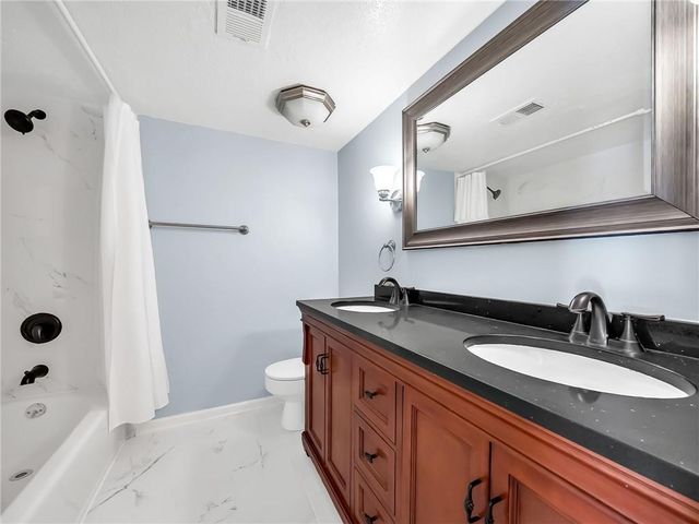 4426 Jarboe Street 5, Kansas City, MO 64111