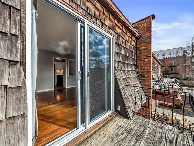 4426 Jarboe Street 5, Kansas City, MO 64111