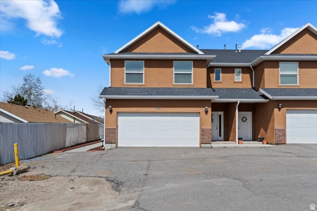 2146 W 5600 S #29, Roy, UT 84067 — photo 2