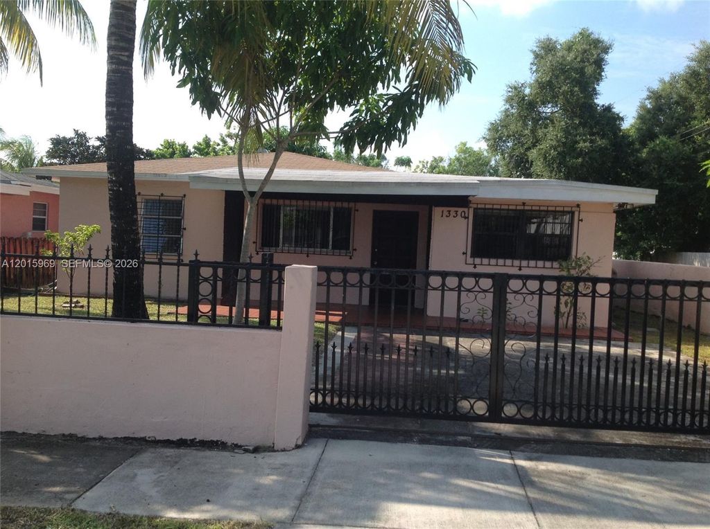 1330 NE 153rd St 2, North Miami Beach, FL 33162