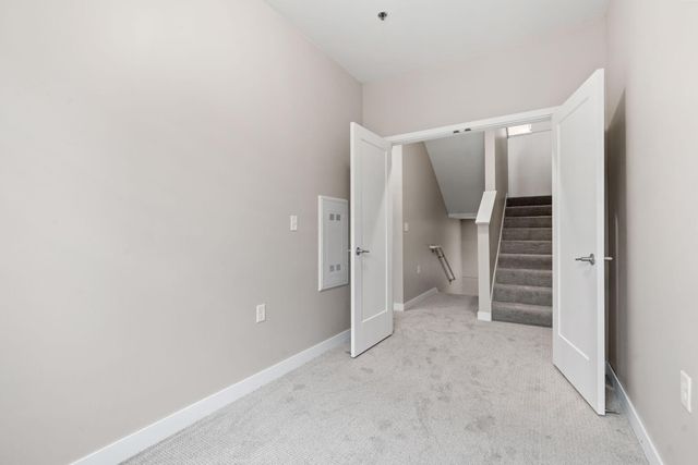 120 Hennepin Avenue 115, Minneapolis, MN 55401