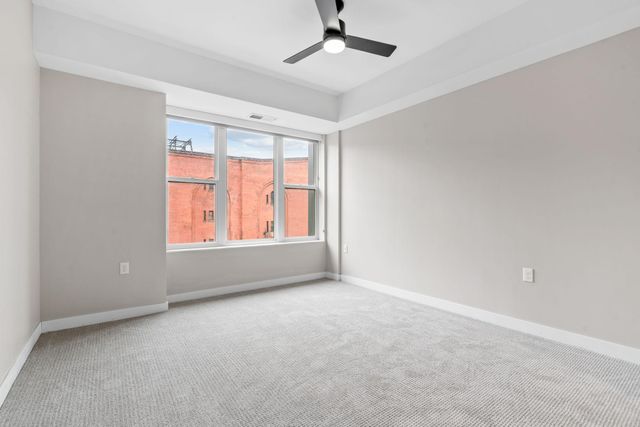 120 Hennepin Avenue 115, Minneapolis, MN 55401