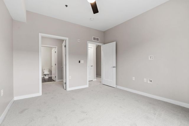 120 Hennepin Avenue 115, Minneapolis, MN 55401