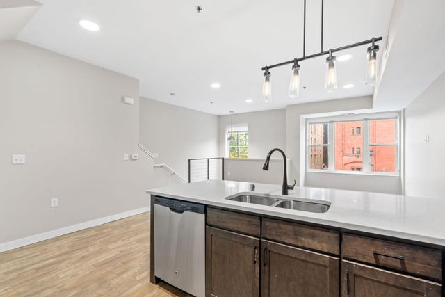 120 Hennepin Avenue 115, Minneapolis, MN 55401