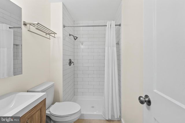 4512 LARK LN, Alexandria, VA 22310