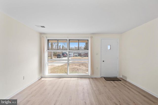 4512 LARK LN, Alexandria, VA 22310