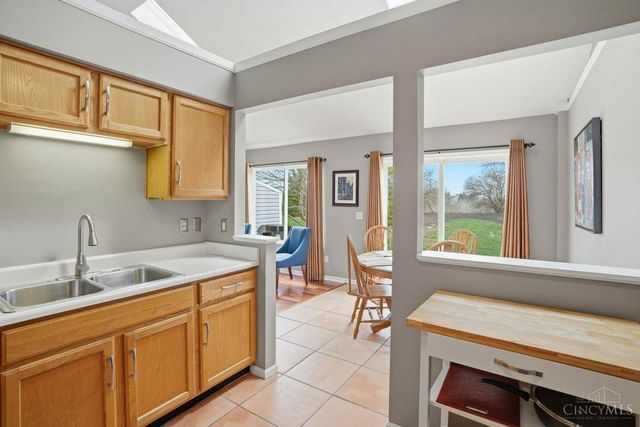 4202 E Village Drive, Mason, OH 45040