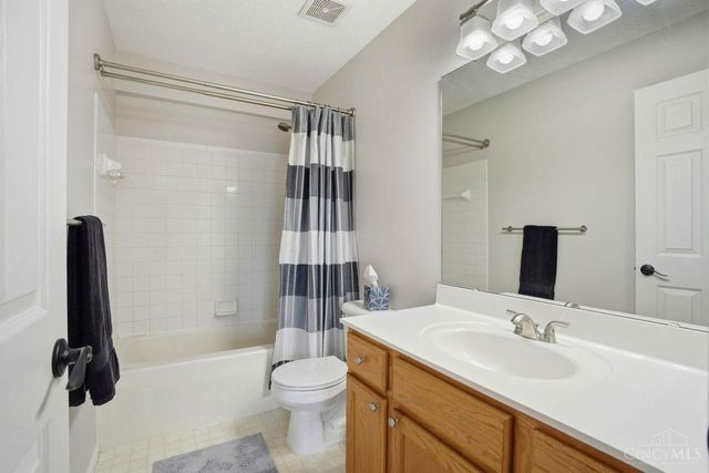 4202 E Village Drive, Mason, OH 45040