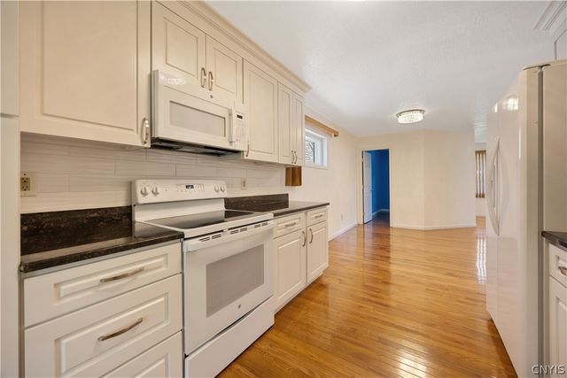 617 Plymouth Avenue, Salina, NY 13211