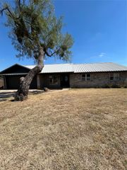 2221 SHA Lane, Breckenridge, TX 76424