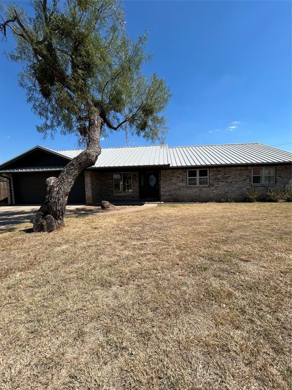 2221 SHA Lane, Breckenridge, TX 76424