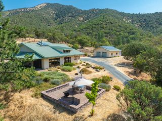 17252 N Applegate Road, Grants Pass, OR 97527