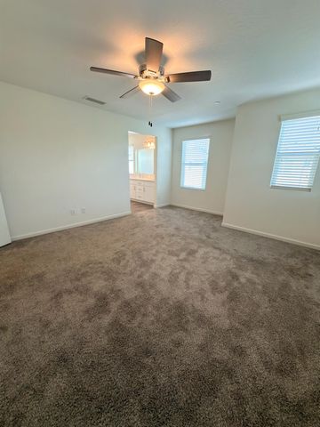 2008 N Walling Lane, Clovis, CA 93619