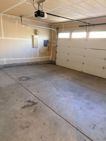 2008 N Walling Lane, Clovis, CA 93619