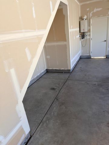 2008 N Walling Lane, Clovis, CA 93619