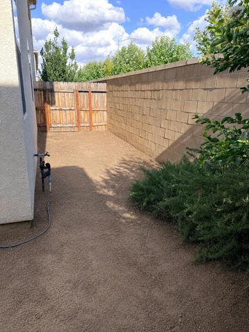 2008 N Walling Lane, Clovis, CA 93619