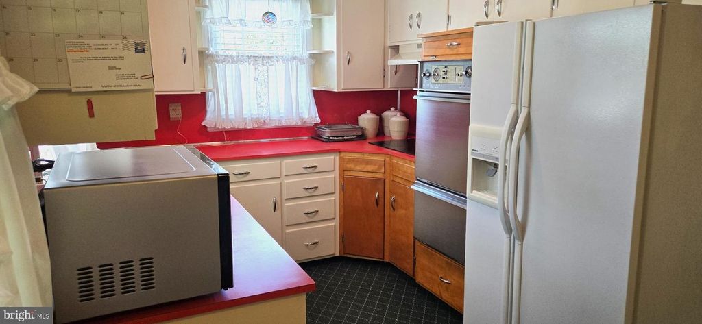 Image 16 of property listing at 109 NORTHEAST AVE, Waynesboro, PA 17268