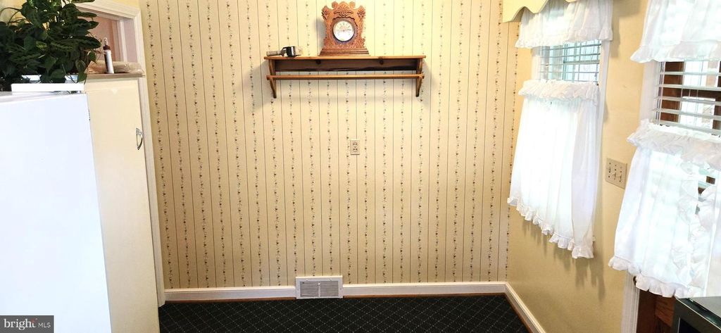 Image 23 of property listing at 109 NORTHEAST AVE, Waynesboro, PA 17268