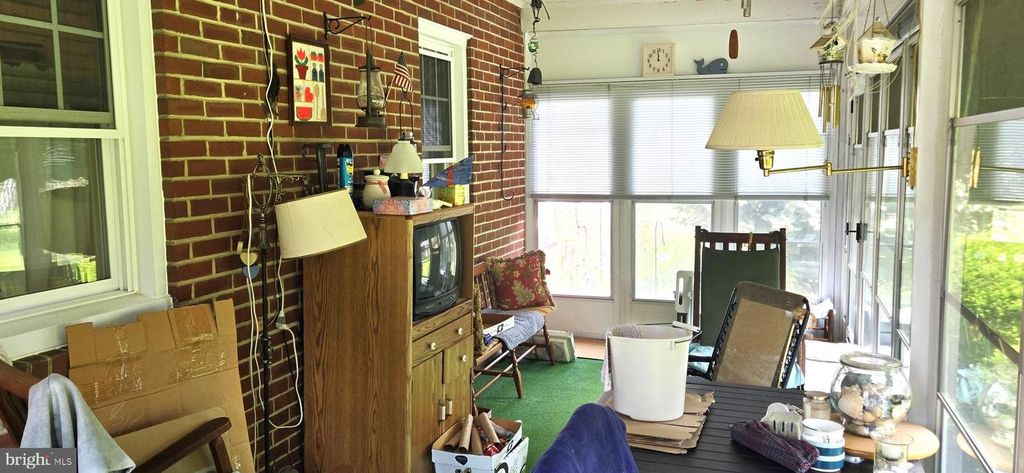 Image 28 of property listing at 109 NORTHEAST AVE, Waynesboro, PA 17268