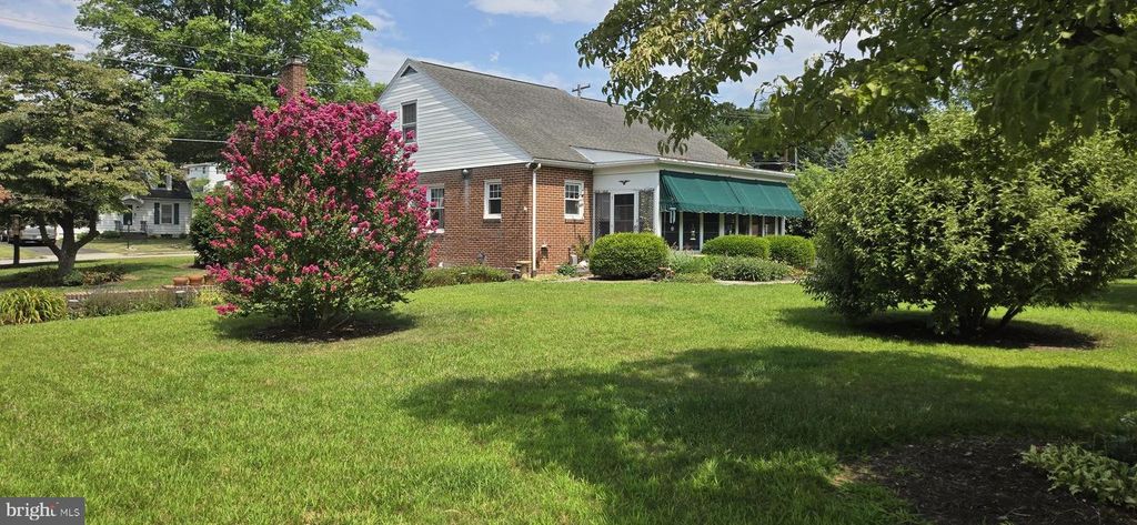 Image 36 of property listing at 109 NORTHEAST AVE, Waynesboro, PA 17268