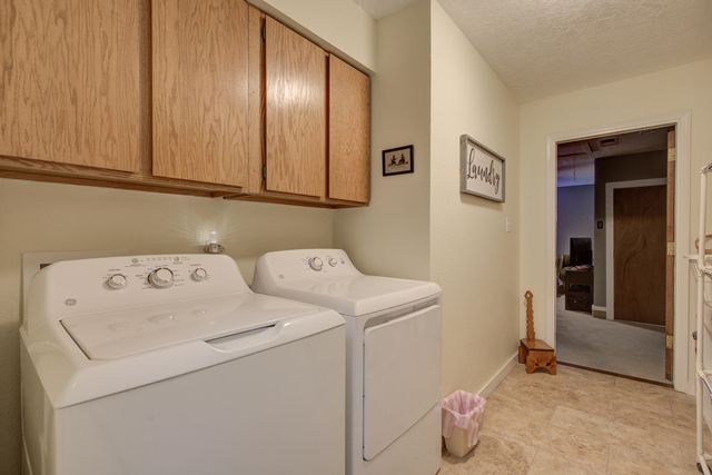 2412 Hiawatha Drive NE, Albuquerque, NM 87112