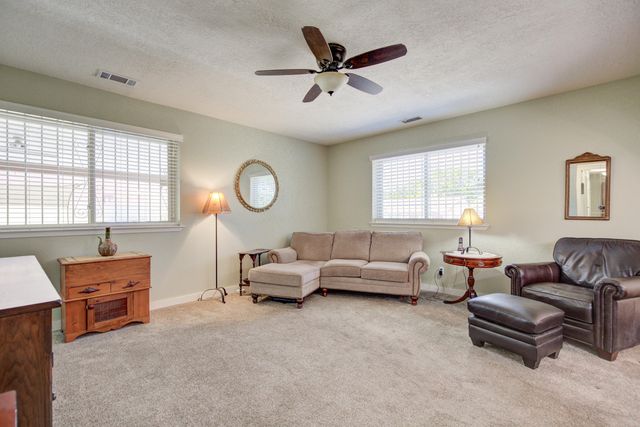 2412 Hiawatha Drive NE, Albuquerque, NM 87112