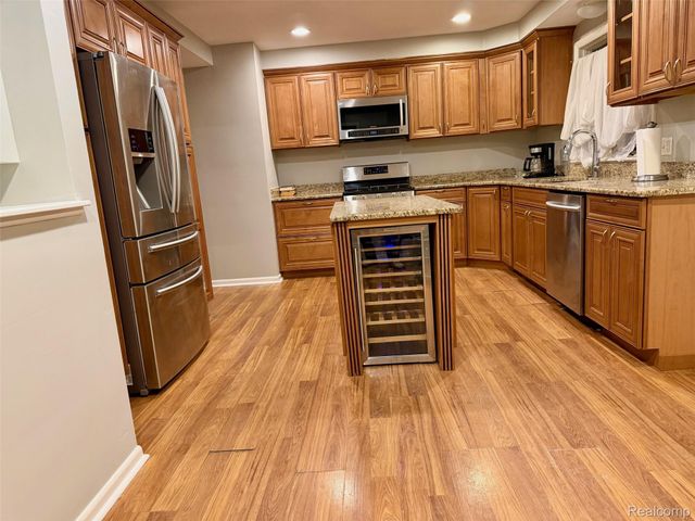 17617 Avilla Blvd Boulevard, Lathrup Village, MI 48076