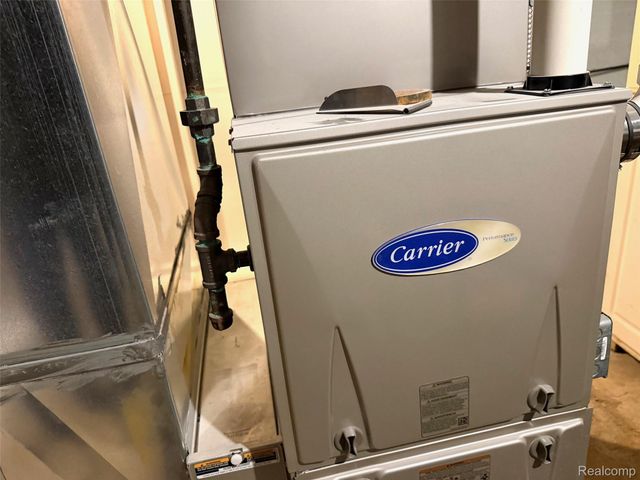 17617 Avilla Blvd Boulevard, Lathrup Village, MI 48076