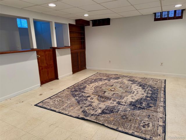 17617 Avilla Blvd Boulevard, Lathrup Village, MI 48076
