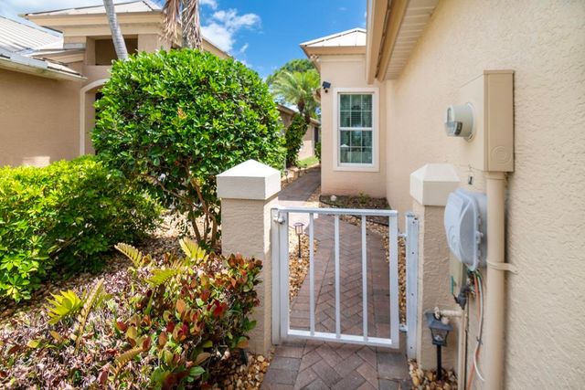 3741 NW Willow Creek Drive, Jensen Beach, FL 34957