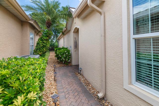 3741 NW Willow Creek Drive, Jensen Beach, FL 34957