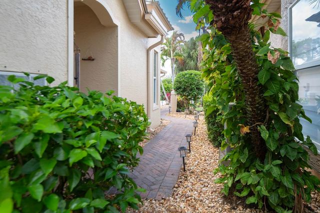 3741 NW Willow Creek Drive, Jensen Beach, FL 34957