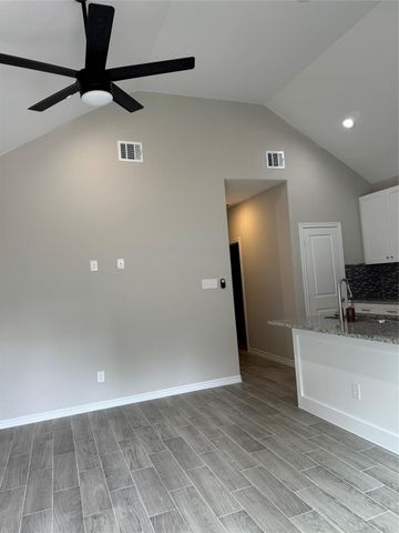 16706 E Hammon, Montgomery, TX 77316