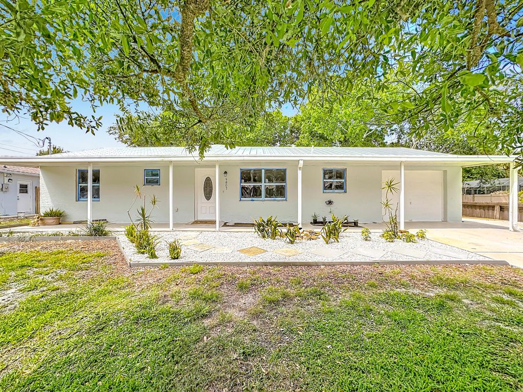 5807 Balsam Drive, Fort Pierce, FL 34982