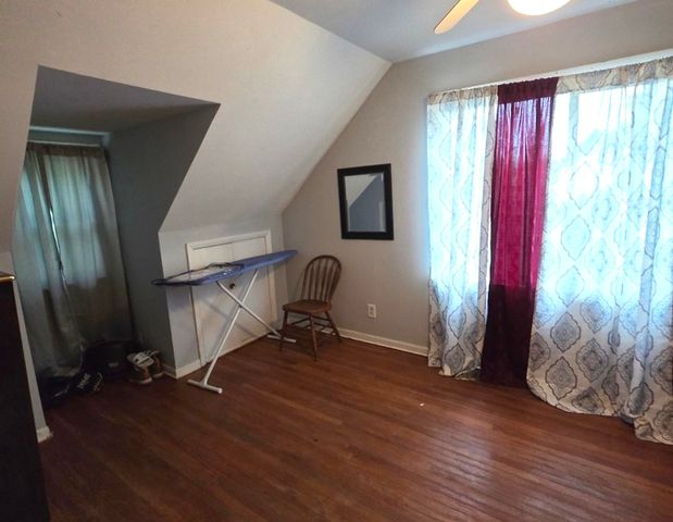 1106 Birchdale Drive, Elgin, IL 60123