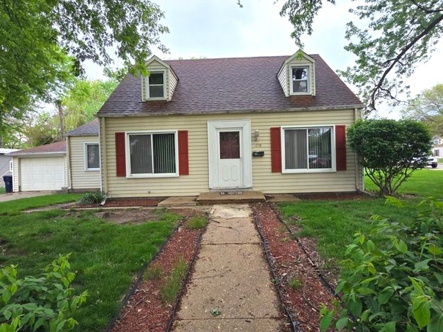 1106 Birchdale Drive, Elgin, IL 60123