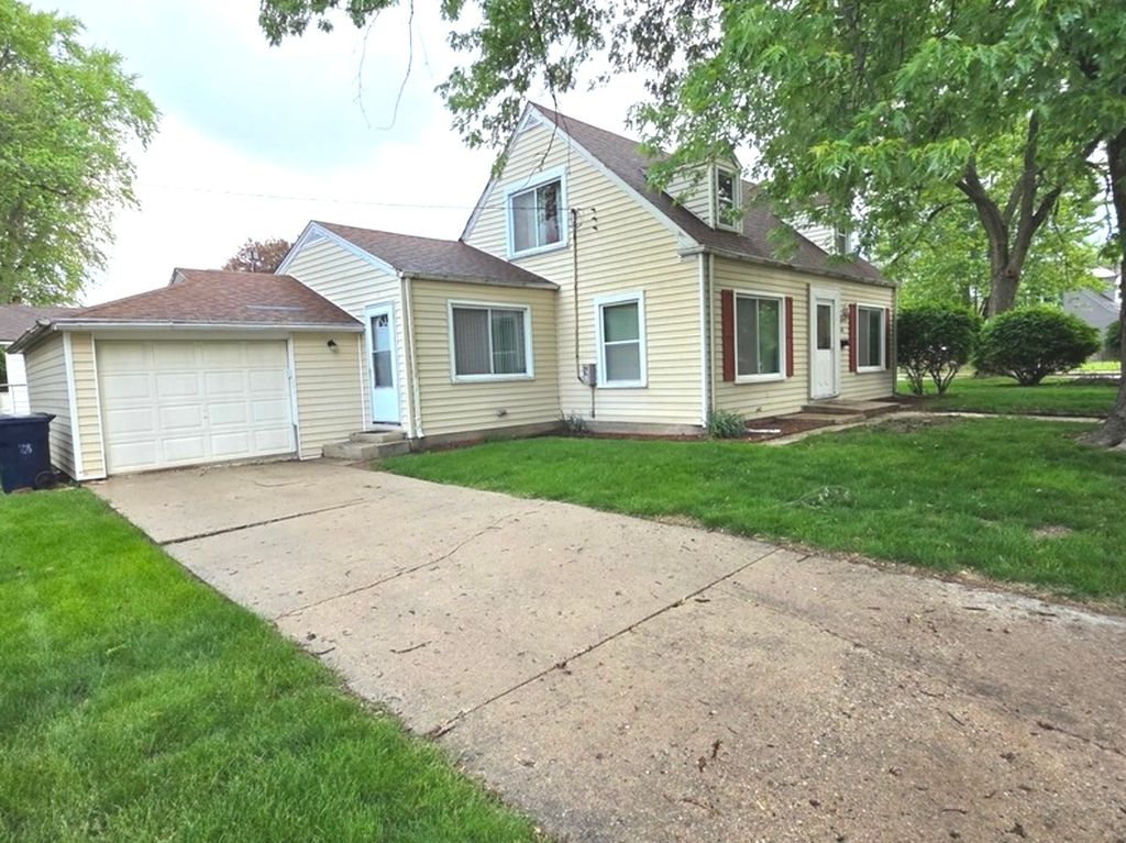 1106 Birchdale Drive, Elgin, IL 60123