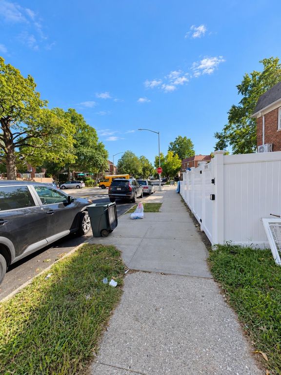 7012 141st Street, Flushing, NY 11367 — photo 3