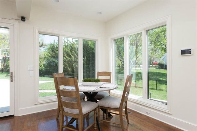 11413 Manor Road, Leawood, KS 66211