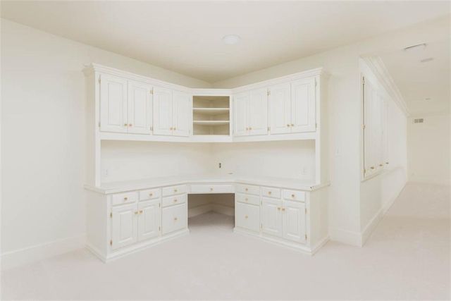 11413 Manor Road, Leawood, KS 66211