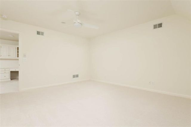11413 Manor Road, Leawood, KS 66211