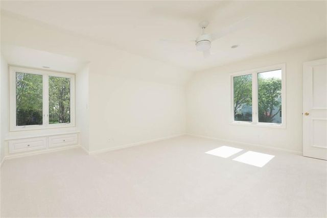11413 Manor Road, Leawood, KS 66211