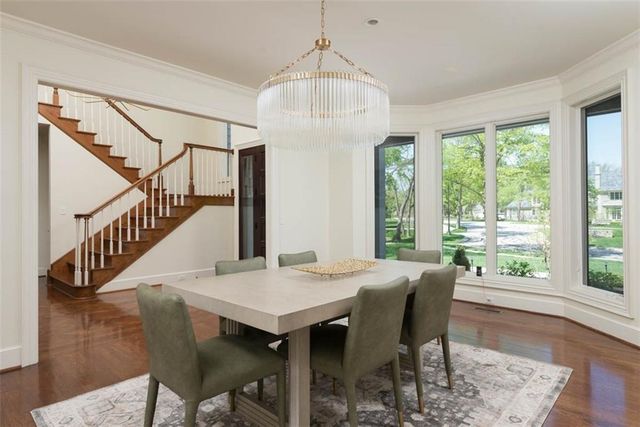 11413 Manor Road, Leawood, KS 66211
