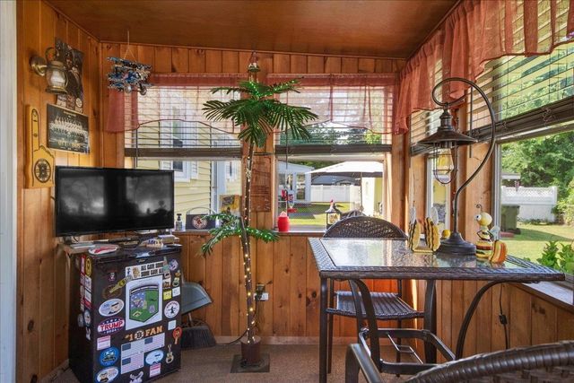1688 North Avenue, Burlington, VT 05408