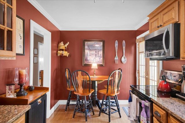1688 North Avenue, Burlington, VT 05408