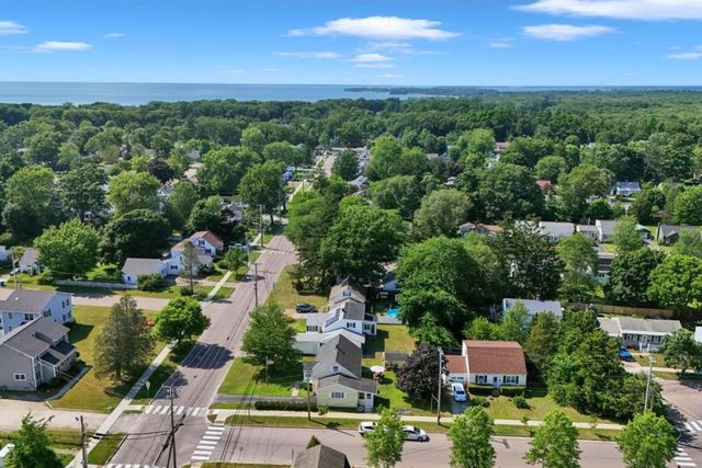 1688 North Avenue, Burlington, VT 05408