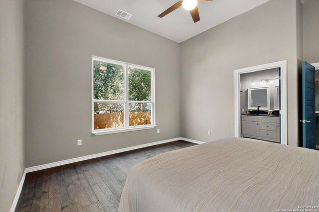 305 Spruce, San Antonio, TX 78203