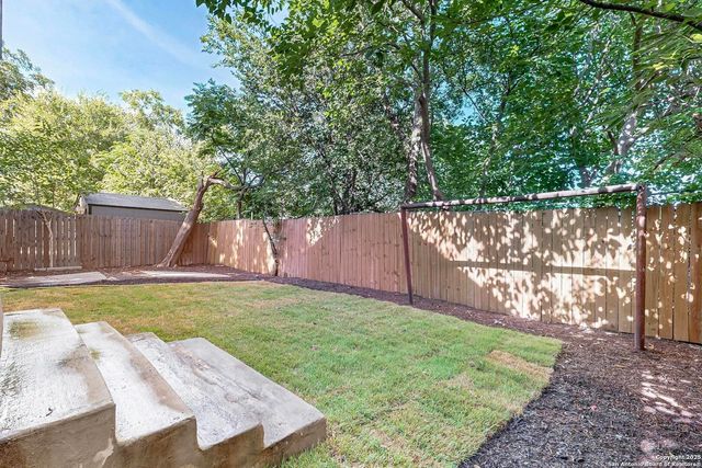 305 Spruce, San Antonio, TX 78203