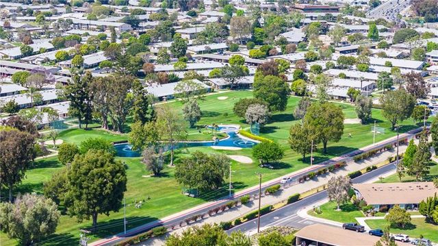 1830 Sunningdale 20E, Seal Beach, CA 90740